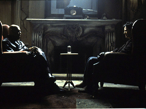 Neo e Morpheus, travando um dos melhores dilogos do filme (fonte: site do Matrix)
